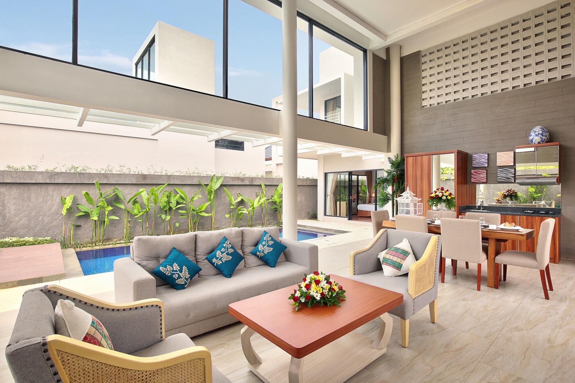 Bellevue Hills Nusa Dua Exterior photo