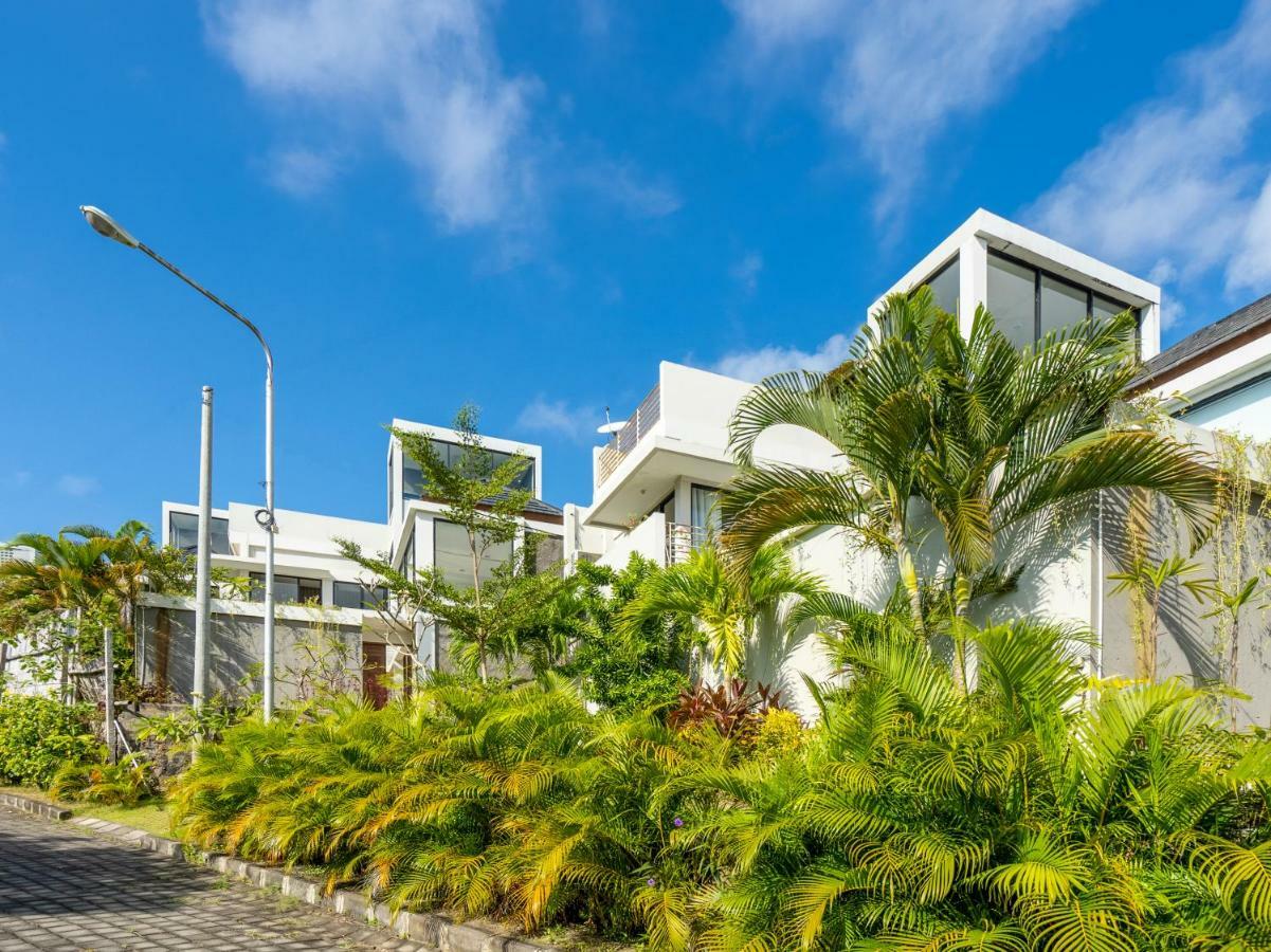 Bellevue Hills Nusa Dua Exterior photo